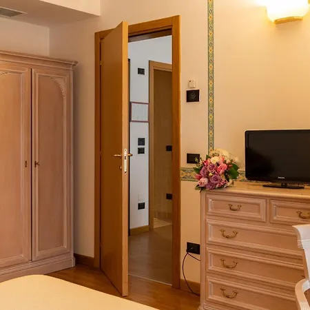 Roxy * Soave (Verona)