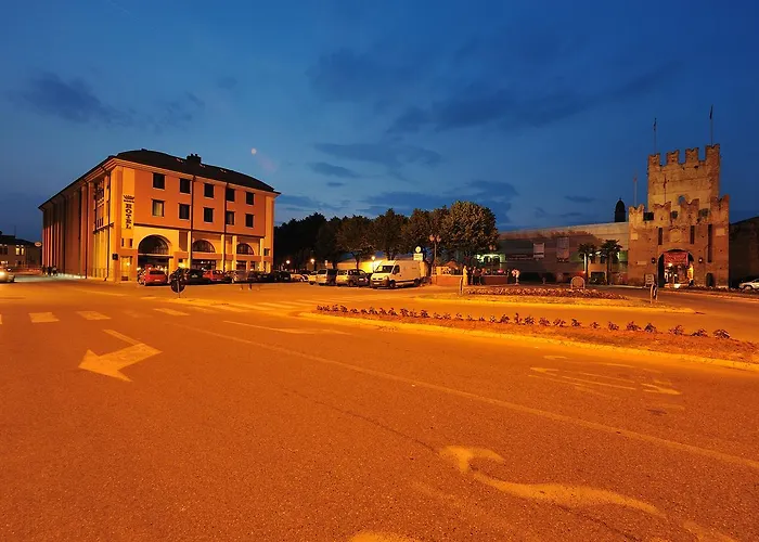 Roxy Lejlighed Soave (Verona)